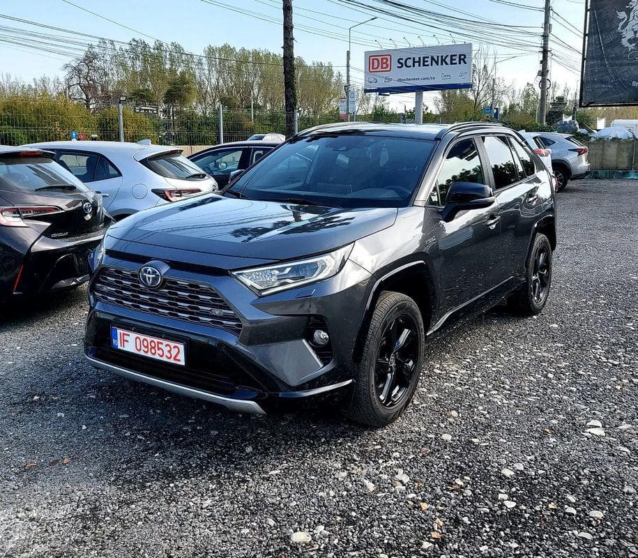 Toyota RAV 4 — 1/18