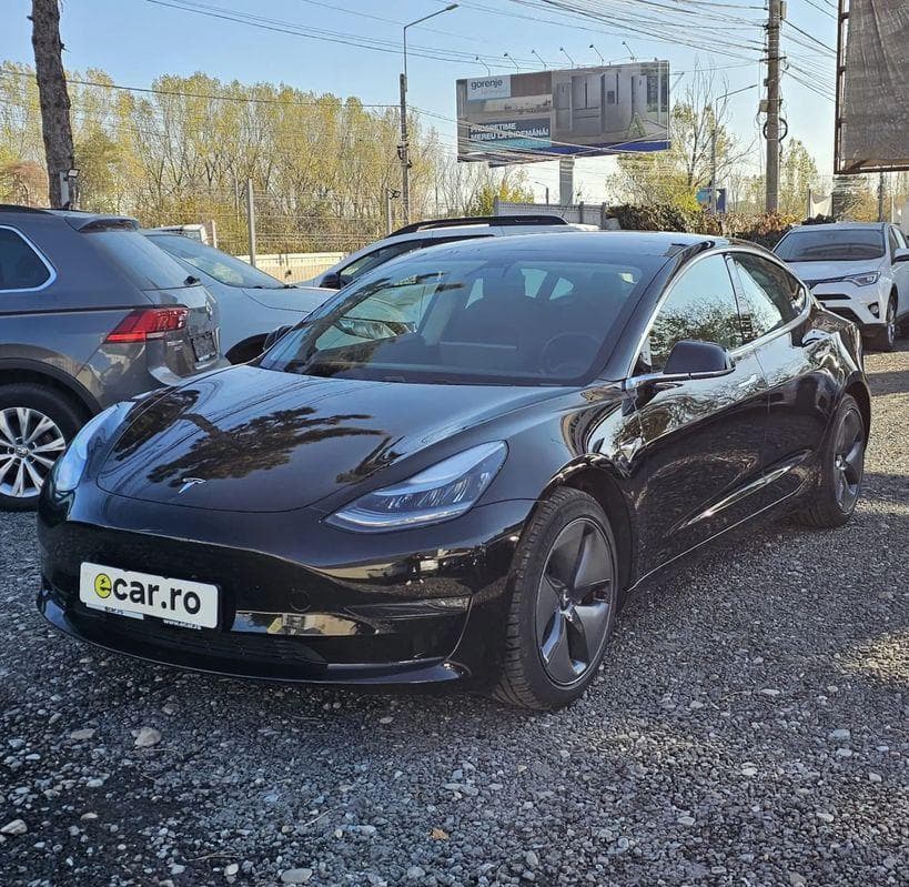 Tesla Model 3 Langstreckenbatterie Allradantrieb Dual Motor — 1/10