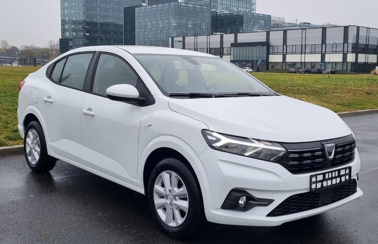 Dacia Logan — 1/12