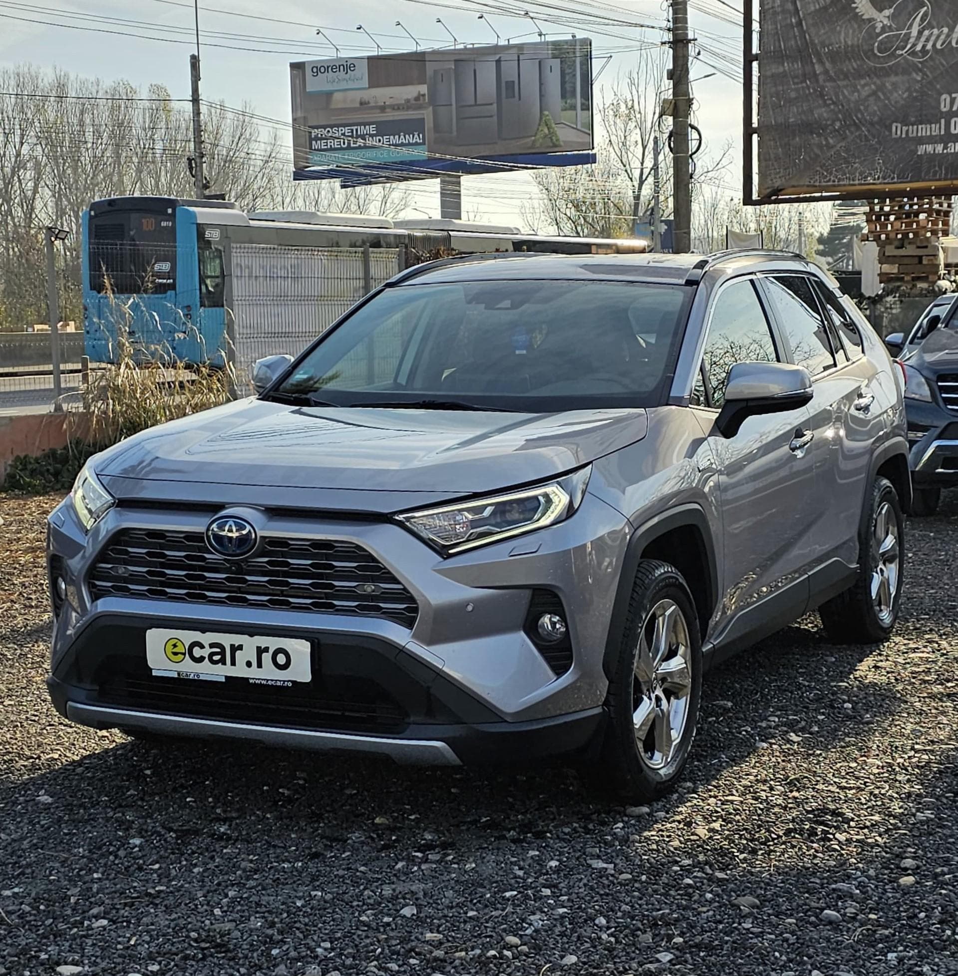 Toyota RAV 4 2.5 Hybrid VVT-iE 4x4 Luxury Premium — 1/19