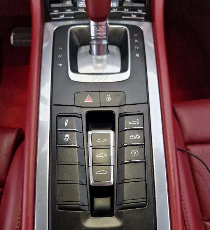 Car Thumb