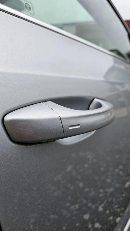 Car Thumb