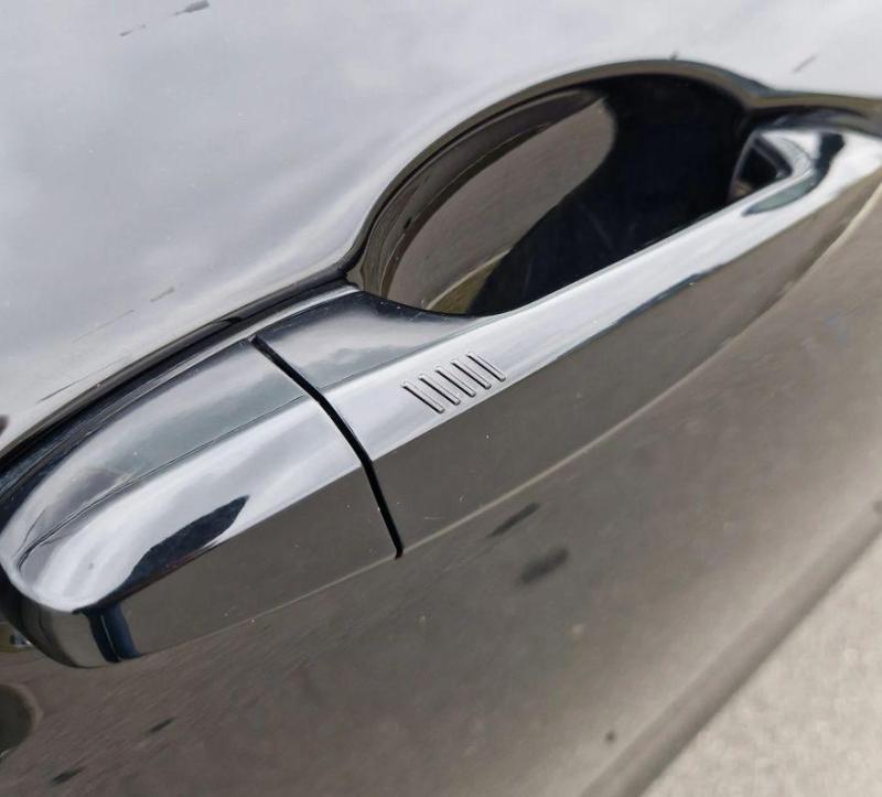 Car Thumb