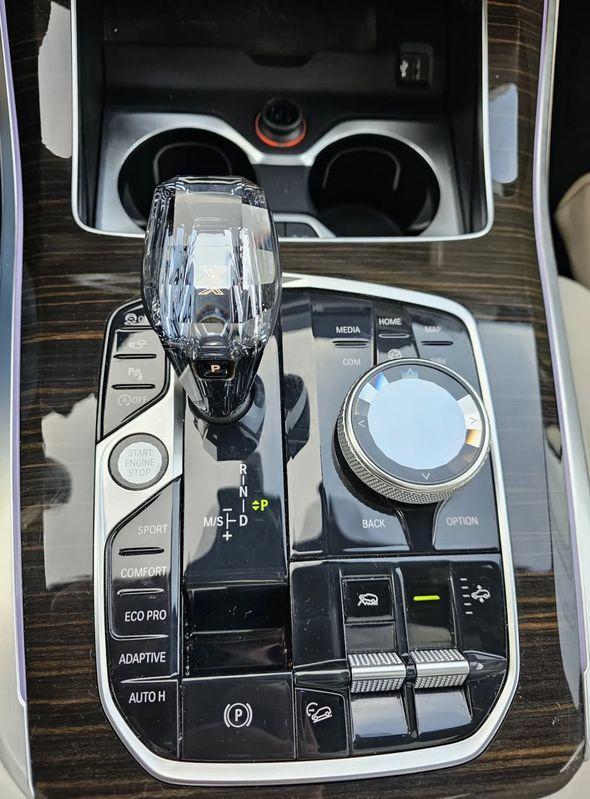 Car Thumb