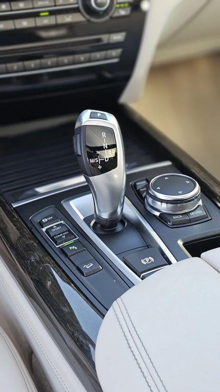 Car Thumb
