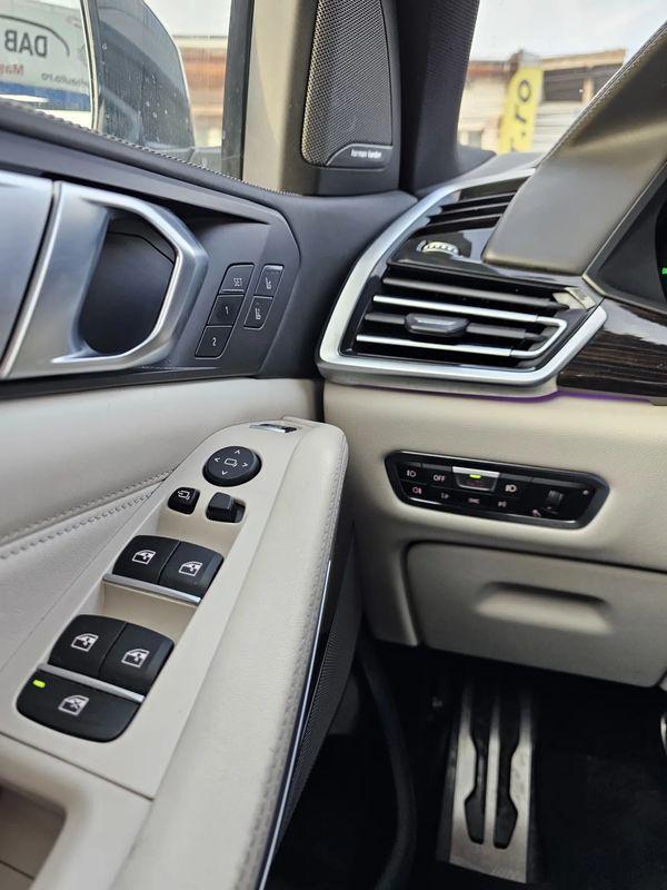 Car Thumb